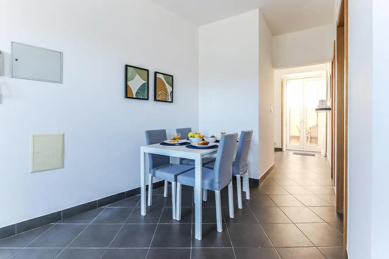 Vita Portucale ! 2 Bedrooms Apartment Campo Ourique Lisboa