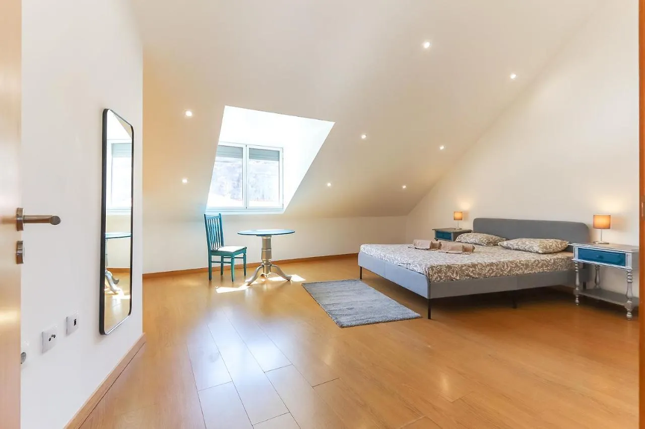 Vita Portucale ! Concept Apartment Campo Ourique Lisbon