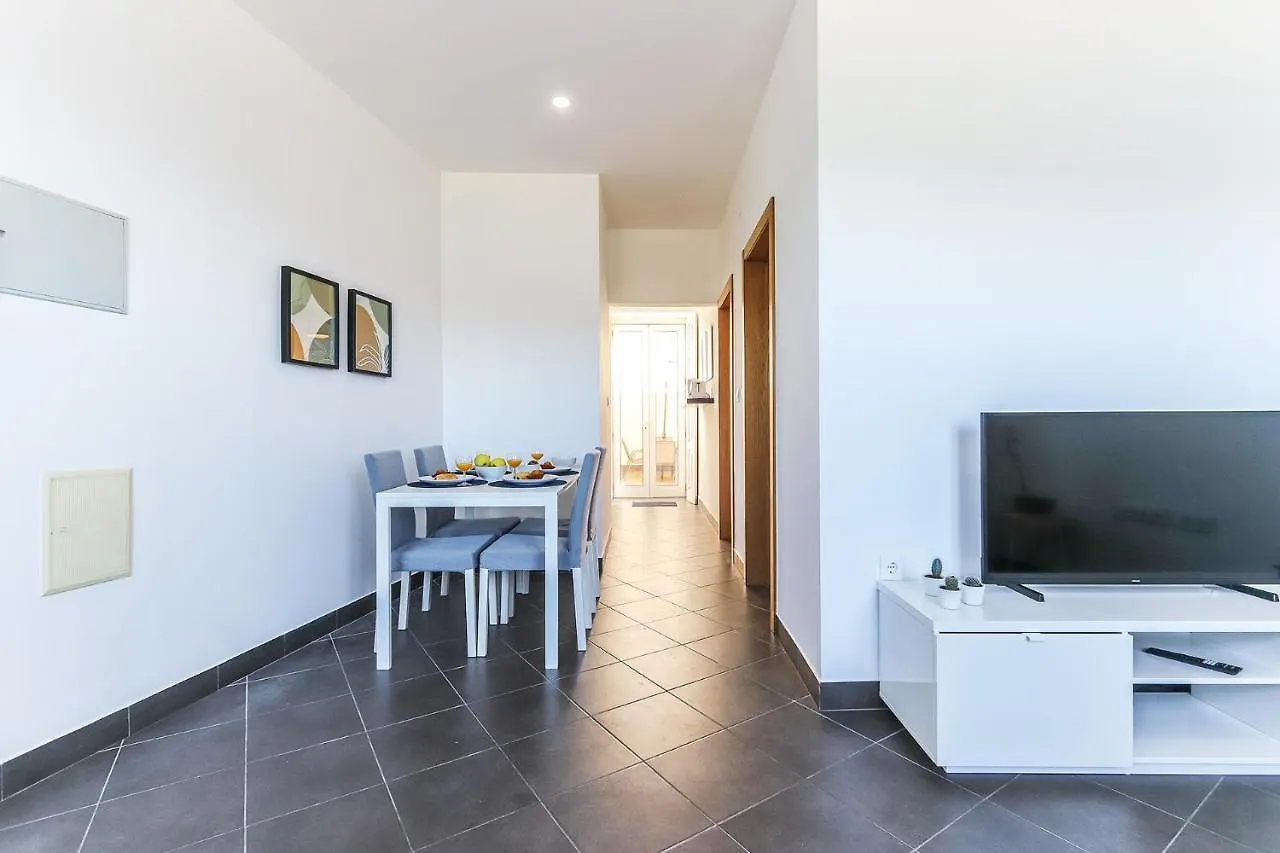 Vita Portucale ! Concept Apartment Campo Ourique Lisbona Portogallo