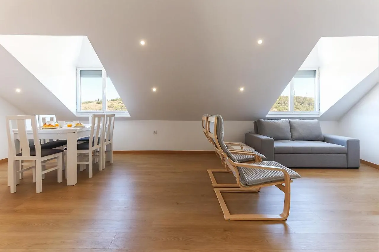 Vita Portucale ! Concept Apartment Campo Ourique Lissabon Portugal